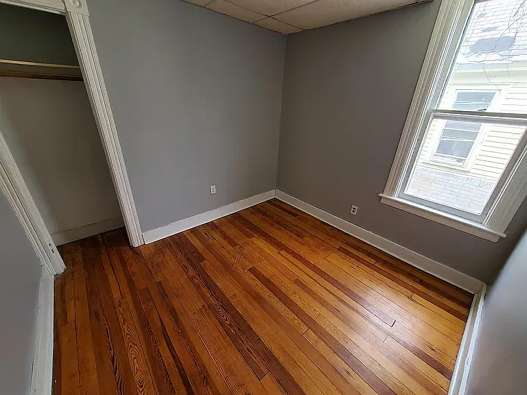 1037 University Place - 2