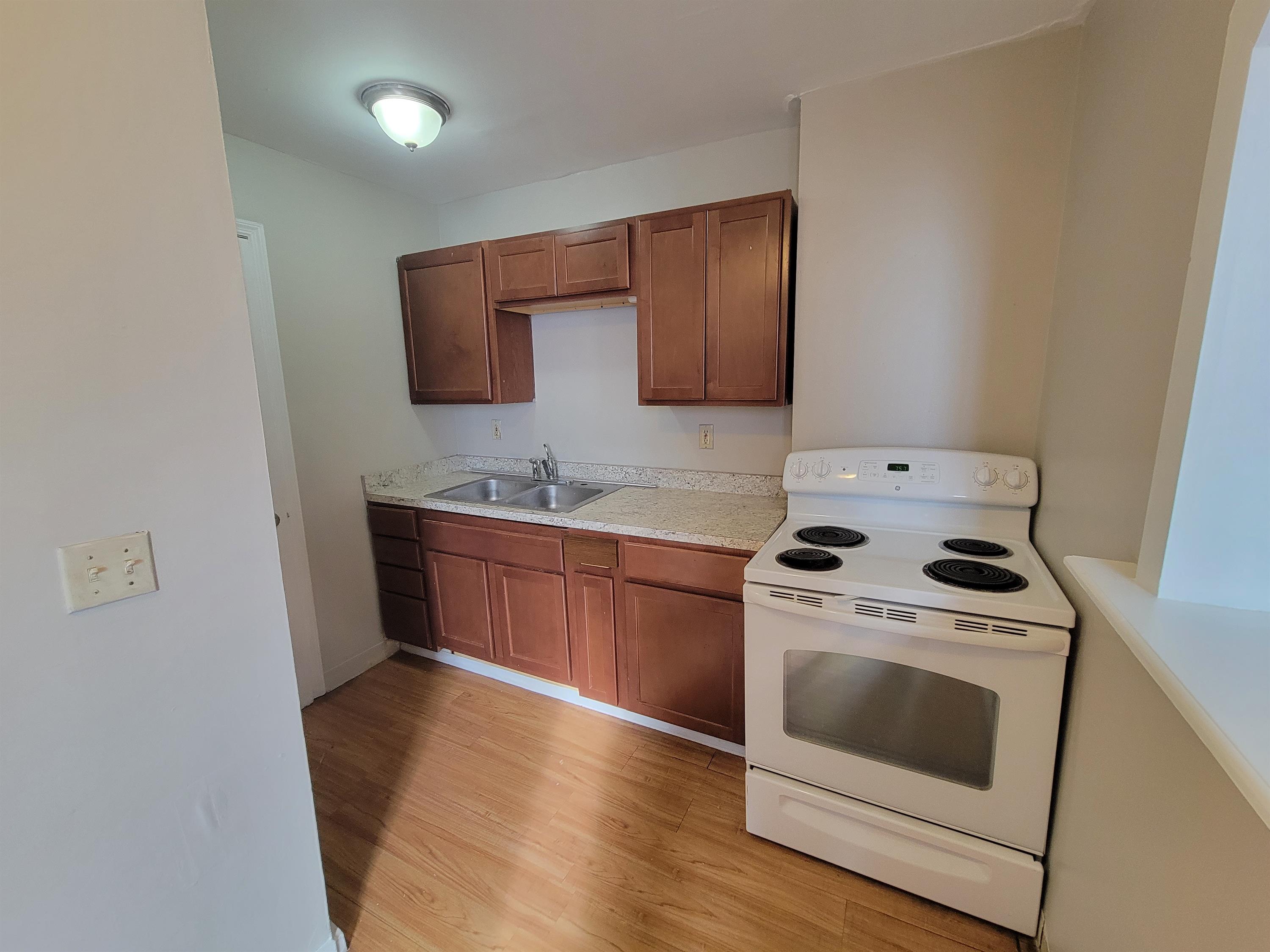 644 2nd Avenue - 4